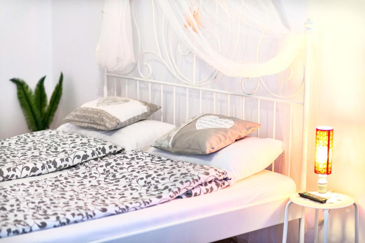브라쇼브 Pine House 아파트 외부 사진
